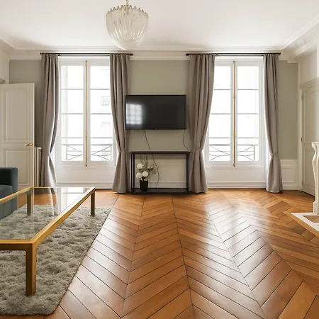 Luxurious In The Heart Of 3bdr *